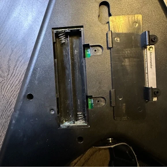 Ant Commandos TAC Flying V Wireless Guitar Hero PS2 DRV-WL-BLKV3 No Dongle UnTsd - Picture 8 of 8